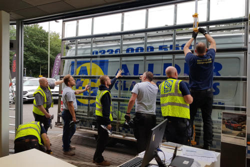 Window Replacement Car showroom