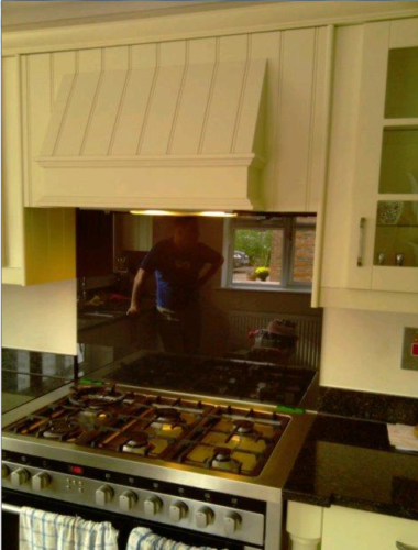 Allder Group splashback fitting 0118 989 2613